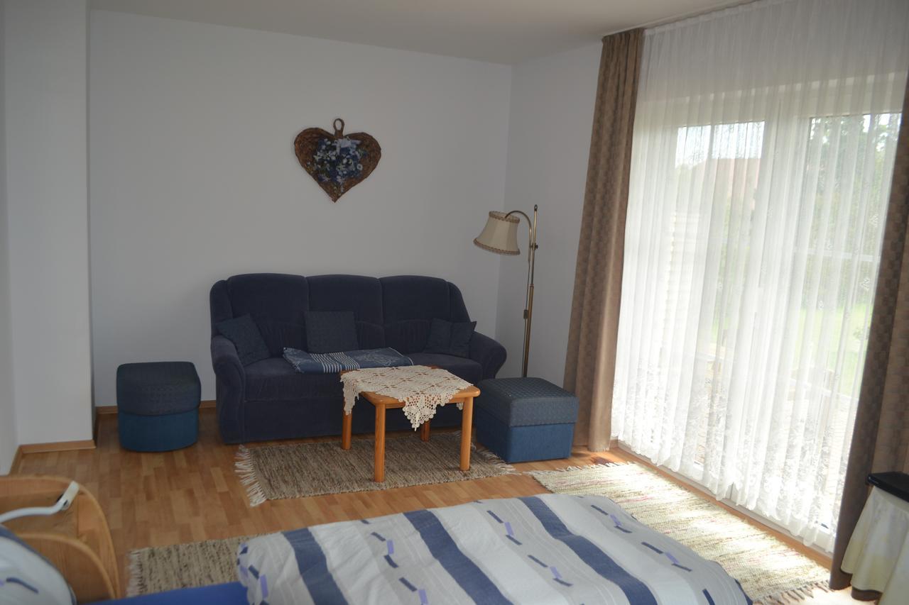 Haus Caecilia Apartment วาร์เมนชไตนาค ภายนอก รูปภาพ
